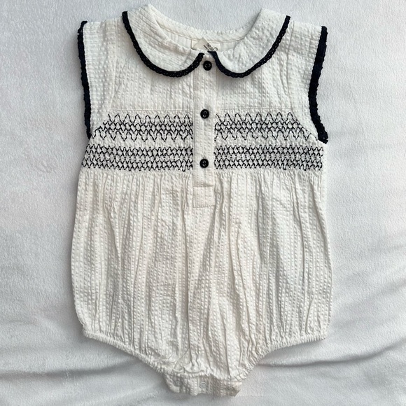 viverano Other - Viverano Organics Robin Seersucker Smocked Bubble Romper Baby Girl 12/18M Ivory